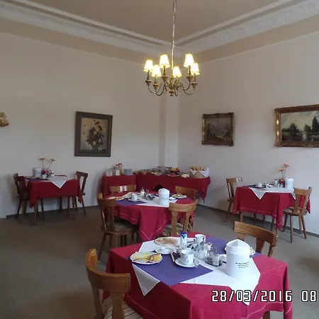 Oda ve Kahvaltı Mercedes Bad Pyrmont